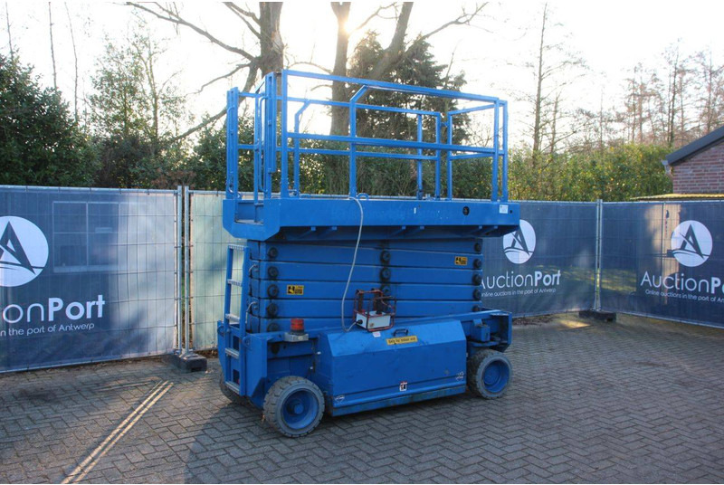 H.A.B. S142-12E2WD - Schaarlift: afbeelding 1 H.A.B. S142-12E2WD - Schaarlift: afbeelding 1