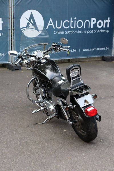 Harley-Davidson Sportster XL1200 Custom - Motorfiets: afbeelding 4 Harley-Davidson Sportster XL1200 Custom - Motorfiets: afbeelding 4