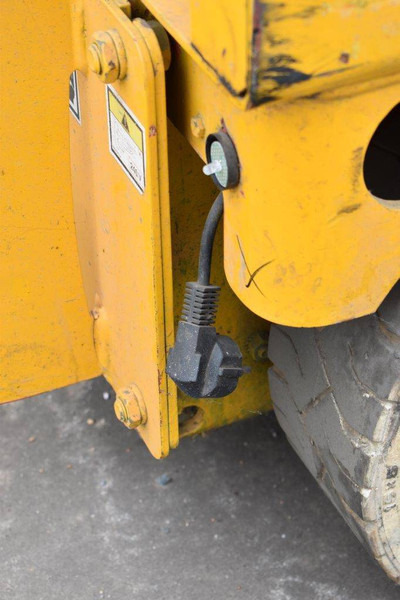 Haulotte Compact 8 - Schaarlift: afbeelding 4 Haulotte Compact 8 - Schaarlift: afbeelding 4