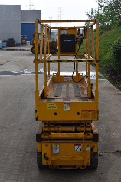 Haulotte Compact 8 - Schaarlift: afbeelding 5 Haulotte Compact 8 - Schaarlift: afbeelding 5
