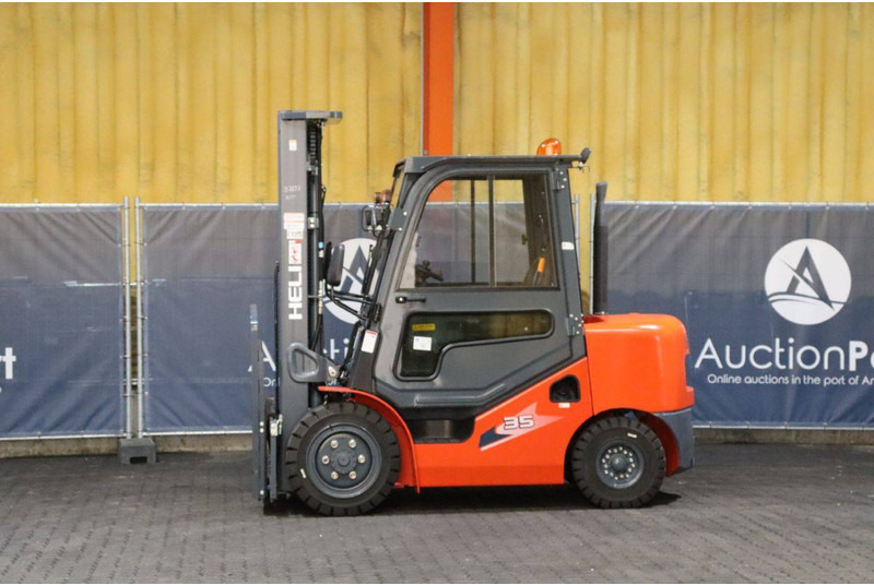 Heli CPCD35 - Diesel heftruck: afbeelding 1 Heli CPCD35 - Diesel heftruck: afbeelding 1