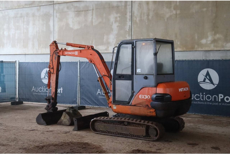 Hitachi EX30-2 - Rupsgraafmachine: afbeelding 3 Hitachi EX30-2 - Rupsgraafmachine: afbeelding 3