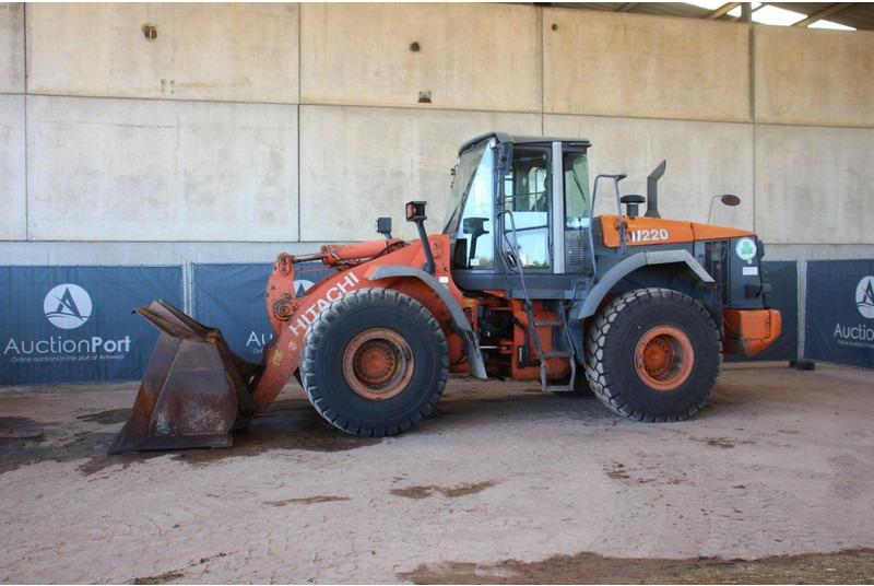 Hitachi ZW220 - Wiellader: afbeelding 1 Hitachi ZW220 - Wiellader: afbeelding 1