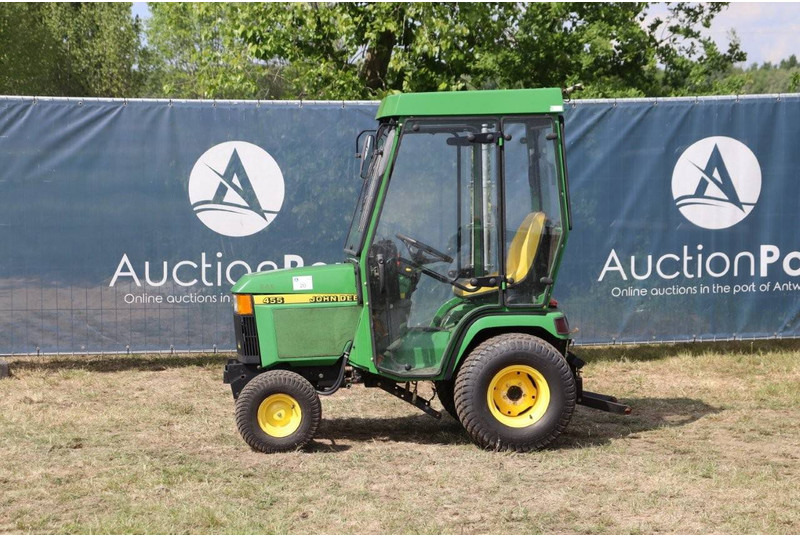John Deere 455 - Tractor: afbeelding 1 John Deere 455 - Tractor: afbeelding 1