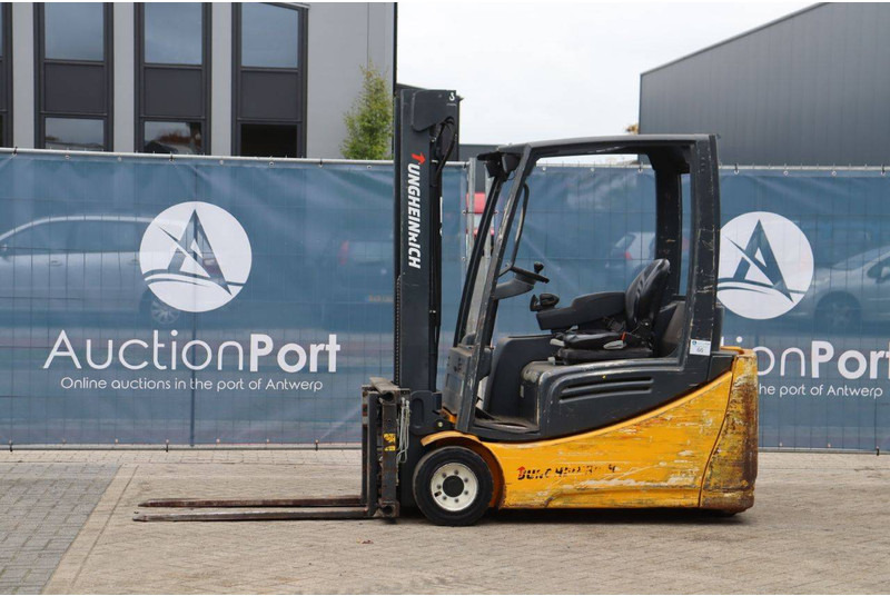 Jungheinrich EFG216k - Elektrische heftruck: afbeelding 1 Jungheinrich EFG216k - Elektrische heftruck: afbeelding 1