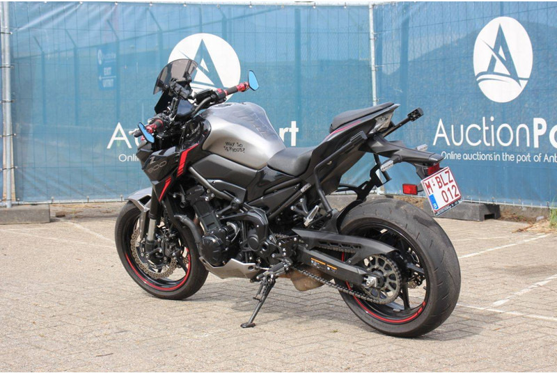 Kawasaki Z900 - Motorfiets: afbeelding 3 Kawasaki Z900 - Motorfiets: afbeelding 3