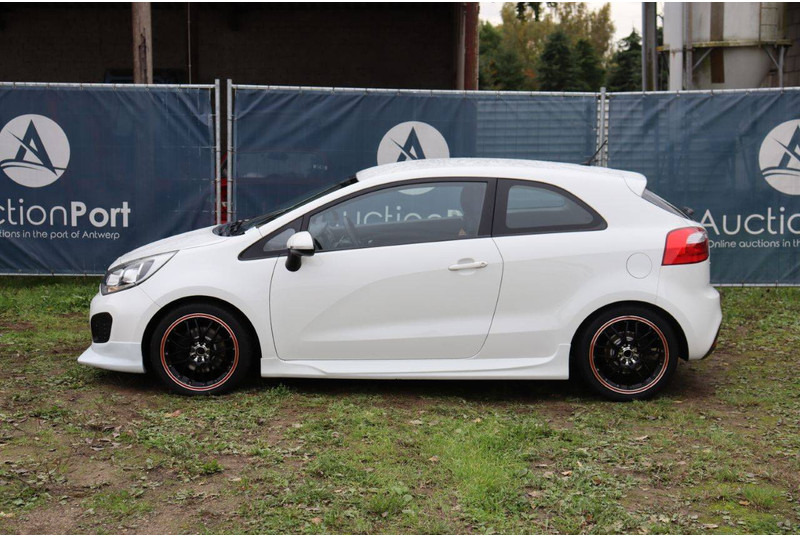 Kia Rio - Sedan: afbeelding 2 Kia Rio - Sedan: afbeelding 2