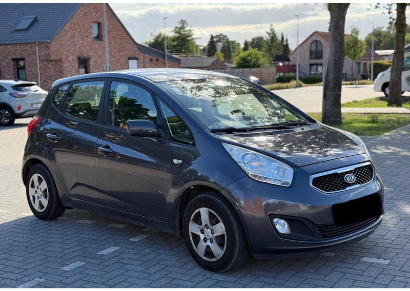 Kia Venga (I) 1.4 CVVT - Sedan: afbeelding 4 Kia Venga (I) 1.4 CVVT - Sedan: afbeelding 4