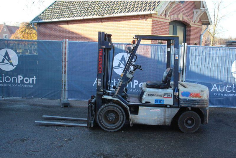 Komatsu FD30T-11E - Diesel heftruck: afbeelding 2 Komatsu FD30T-11E - Diesel heftruck: afbeelding 2