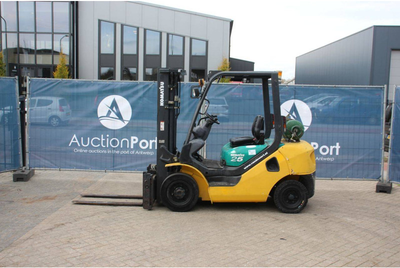 Komatsu FG25HT-16 - LPG heftruck: afbeelding 2 Komatsu FG25HT-16 - LPG heftruck: afbeelding 2