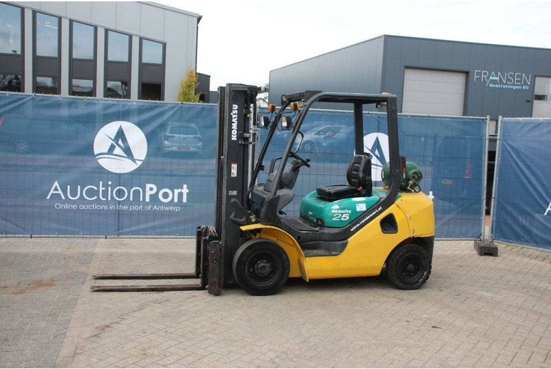 Komatsu FG25HT-16 - LPG heftruck: afbeelding 1 Komatsu FG25HT-16 - LPG heftruck: afbeelding 1