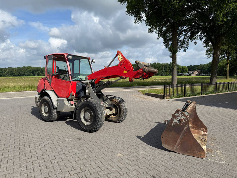 Komatsu WA70-5 - Wiellader: afbeelding 1 Komatsu WA70-5 - Wiellader: afbeelding 1