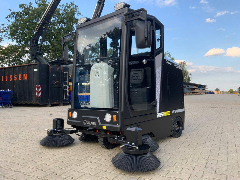 Kremer KRS100 - Veegwagen: afbeelding 1 Kremer KRS100 - Veegwagen: afbeelding 1