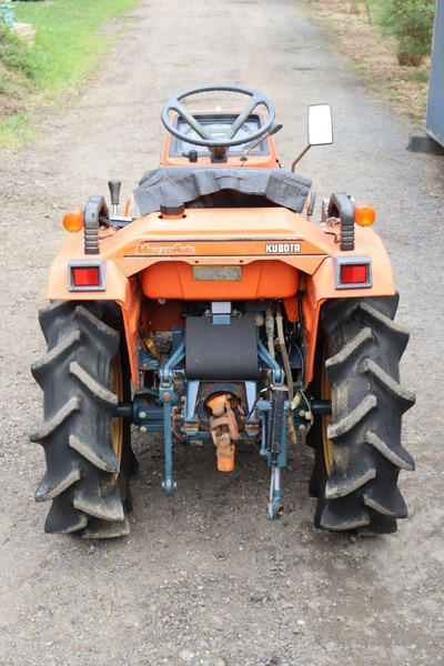 Kubota B1-14 Bulltra - Tractor: afbeelding 5 Kubota B1-14 Bulltra - Tractor: afbeelding 5