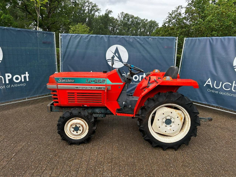 Kubota B1-14D - Tractor: afbeelding 1 Kubota B1-14D - Tractor: afbeelding 1