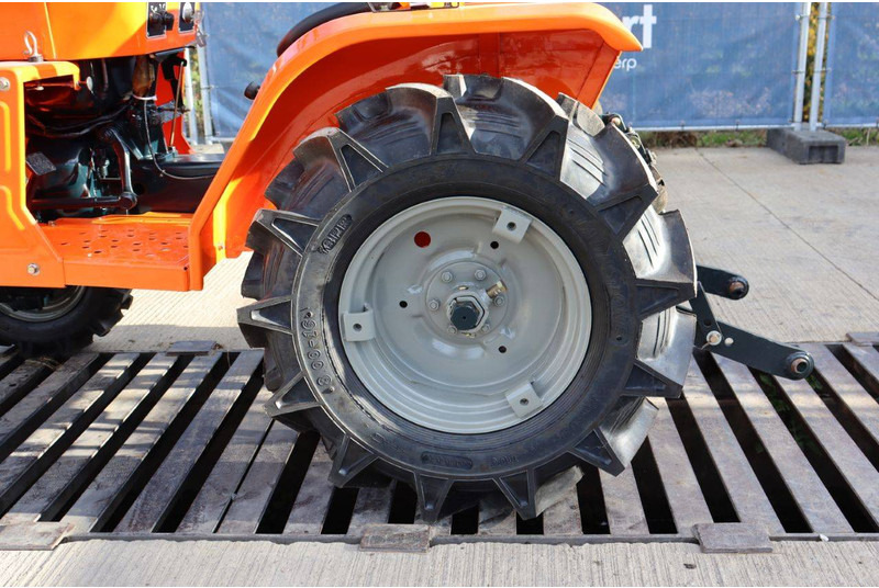 Tractor Kubota B1400DT: afbeelding 17