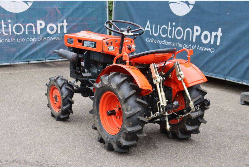 Kubota B5000 - Tractor: afbeelding 4 Kubota B5000 - Tractor: afbeelding 4