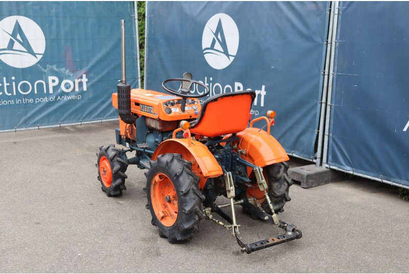Kubota B5001 - Tractor: afbeelding 4 Kubota B5001 - Tractor: afbeelding 4