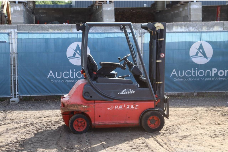 Linde E20P-02 - Elektrische heftruck: afbeelding 1 Linde E20P-02 - Elektrische heftruck: afbeelding 1