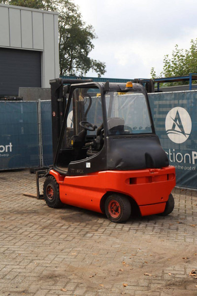 Linde E30/02 - Elektrische heftruck: afbeelding 4 Linde E30/02 - Elektrische heftruck: afbeelding 4