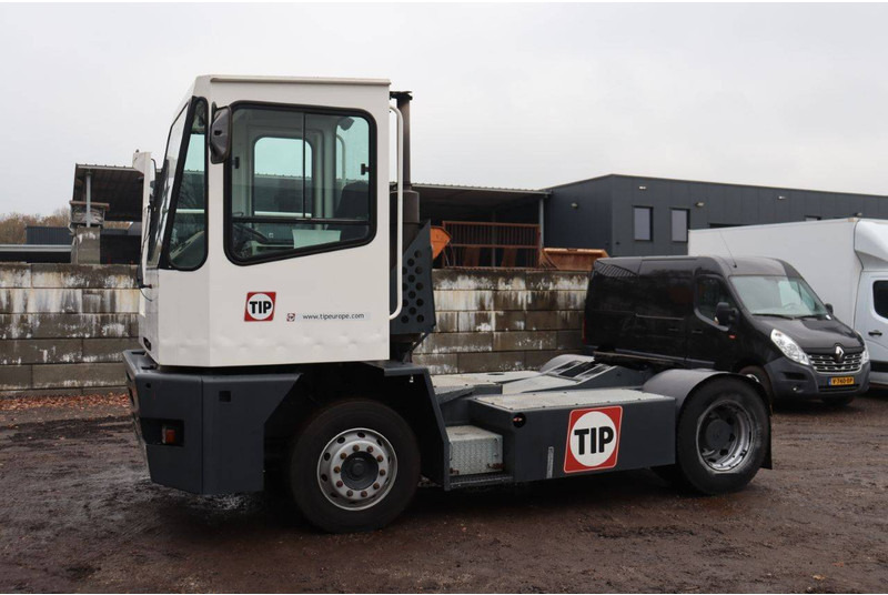 MOL YM 180/4X2 - Terminal trekker: afbeelding 1 MOL YM 180/4X2 - Terminal trekker: afbeelding 1
