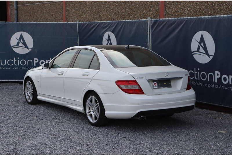 Mercedes-Benz C-Klasse 220 AMG CDI - Sedan: afbeelding 4 Mercedes-Benz C-Klasse 220 AMG CDI - Sedan: afbeelding 4