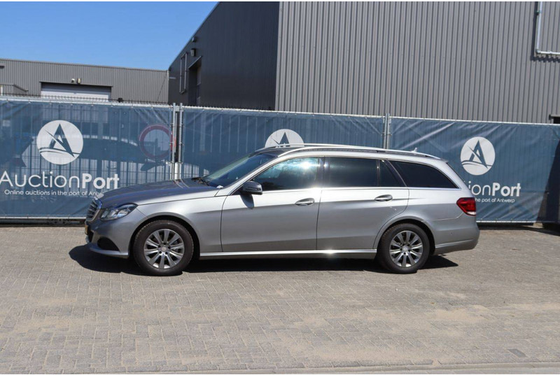 Mercedes-Benz E-Klasse 200 CDI - Personenwagen: afbeelding 1 Mercedes-Benz E-Klasse 200 CDI - Personenwagen: afbeelding 1