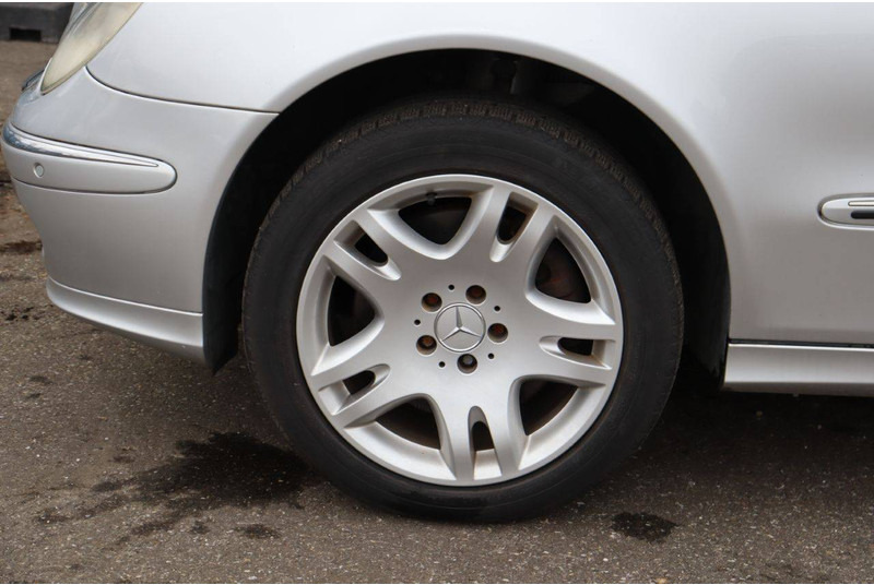 Personenwagen Mercedes-Benz E-Klasse E500 4-MATIC: afbeelding 15 Personenwagen Mercedes-Benz E-Klasse E500 4-MATIC: afbeelding 15