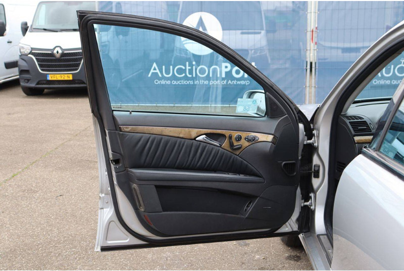 Personenwagen Mercedes-Benz E-Klasse E500 4-MATIC: afbeelding 19 Personenwagen Mercedes-Benz E-Klasse E500 4-MATIC: afbeelding 19