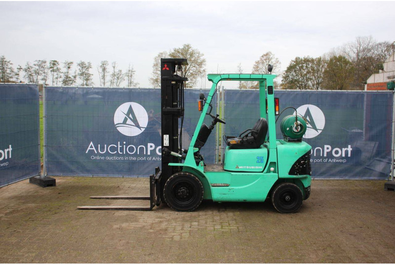 Mitsubishi 25 - LPG heftruck: afbeelding 2 Mitsubishi 25 - LPG heftruck: afbeelding 2