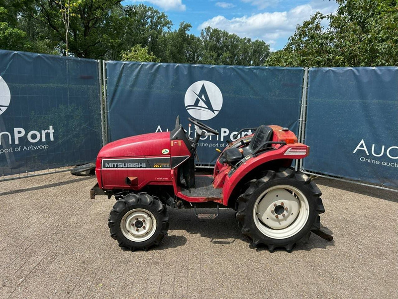Mitsubishi MT165 - Tractor: afbeelding 1 Mitsubishi MT165 - Tractor: afbeelding 1