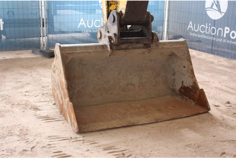 Rupsgraafmachine New Holland E265: afbeelding 15