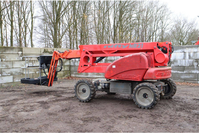 Nifty HR21D 4X4 - Knikarmhoogwerker: afbeelding 4 Nifty HR21D 4X4 - Knikarmhoogwerker: afbeelding 4