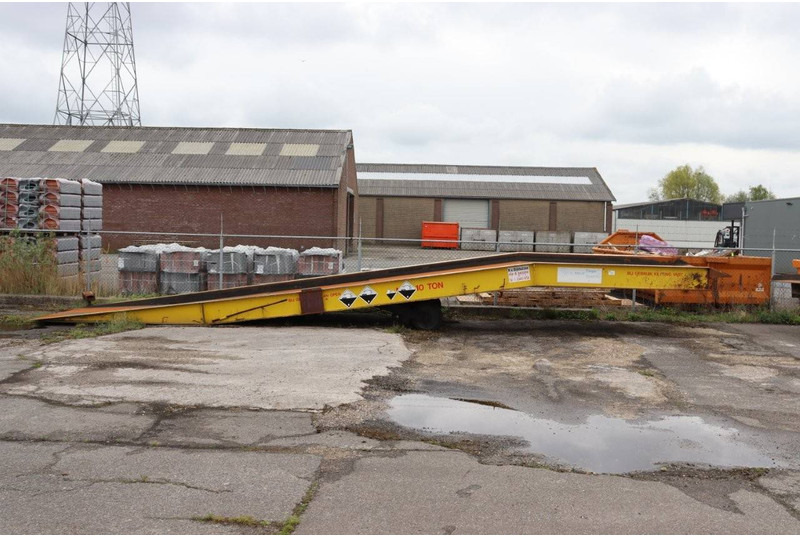 Onbekend 1013 - Open/ Plateau aanhangwagen: afbeelding 2 Onbekend 1013 - Open/ Plateau aanhangwagen: afbeelding 2