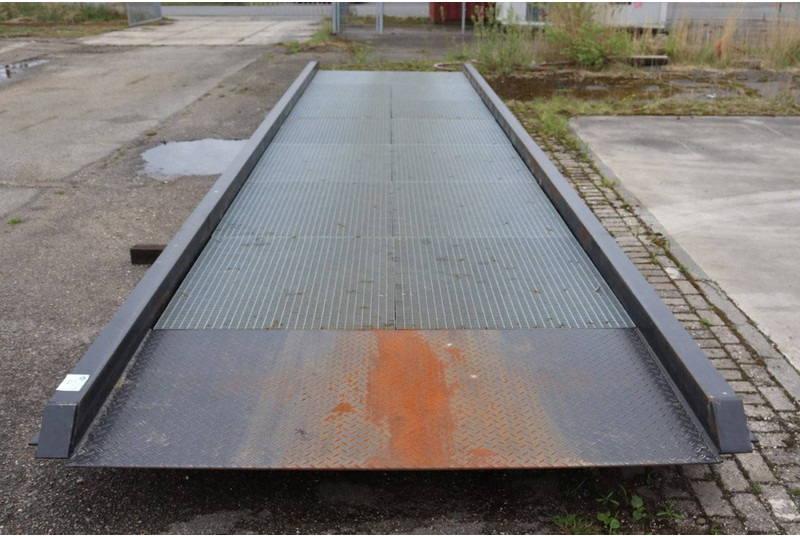 Onbekend - Open/ Plateau aanhangwagen: afbeelding 4 Onbekend - Open/ Plateau aanhangwagen: afbeelding 4