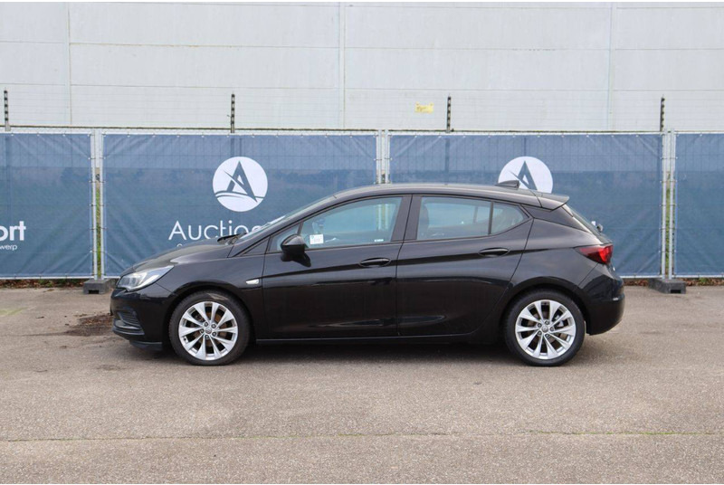 Opel Astra - Sedan: afbeelding 2 Opel Astra - Sedan: afbeelding 2
