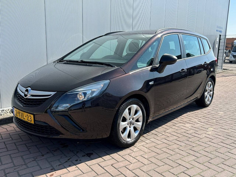 Opel Zafira 1.4 Tourer Business+ - Personenwagen: afbeelding 1 Opel Zafira 1.4 Tourer Business+ - Personenwagen: afbeelding 1