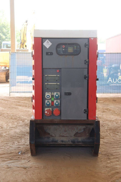SDMO R220C3 - Industrie generator: afbeelding 5 SDMO R220C3 - Industrie generator: afbeelding 5