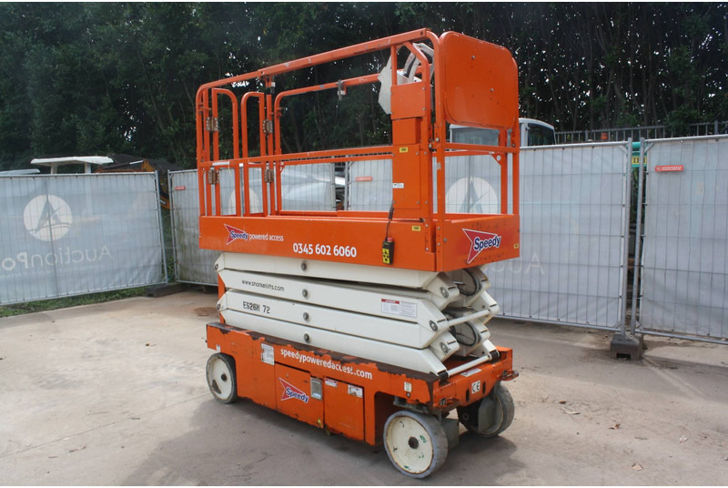 Snorkel S3226E - Schaarlift: afbeelding 2 Snorkel S3226E - Schaarlift: afbeelding 2
