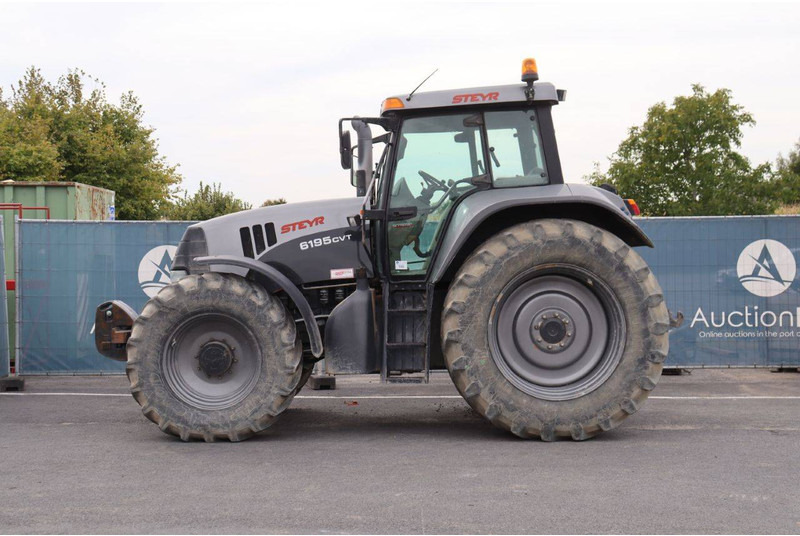 Steyr 6195CVT - Tractor: afbeelding 2 Steyr 6195CVT - Tractor: afbeelding 2