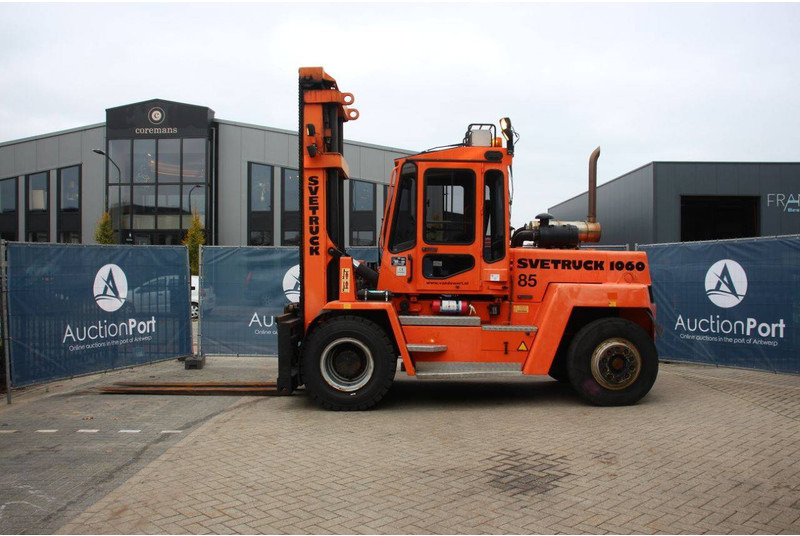 Svetruck 1060-30 - Container heftruck: afbeelding 2 Svetruck 1060-30 - Container heftruck: afbeelding 2