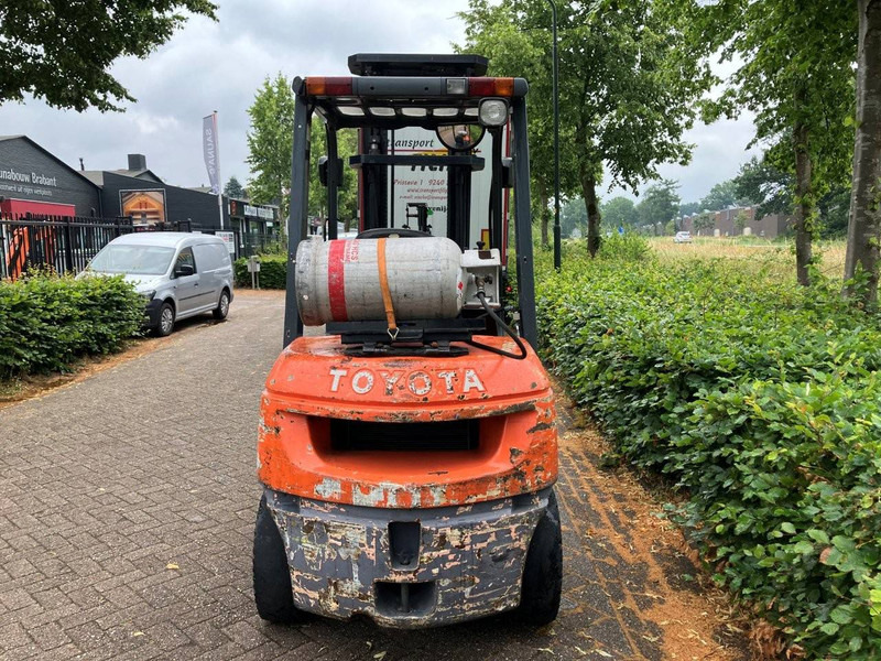 Toyota 02-7FGF30 - LPG heftruck: afbeelding 4 Toyota 02-7FGF30 - LPG heftruck: afbeelding 4
