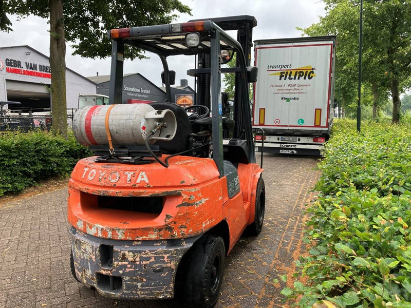 Toyota 02-7FGF30 - LPG heftruck: afbeelding 5 Toyota 02-7FGF30 - LPG heftruck: afbeelding 5