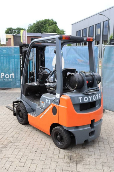 Toyota 02-8FGF18 - LPG heftruck: afbeelding 4 Toyota 02-8FGF18 - LPG heftruck: afbeelding 4