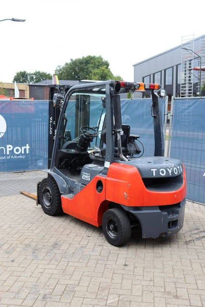 Toyota 06-8FD25F - Diesel heftruck: afbeelding 4 Toyota 06-8FD25F - Diesel heftruck: afbeelding 4