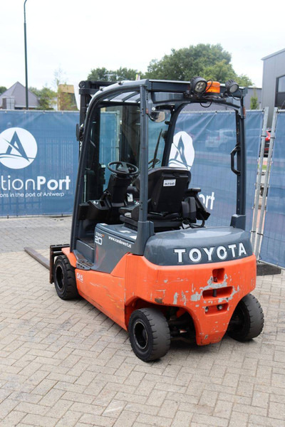 Toyota 8FBM20T - Elektrische heftruck: afbeelding 4 Toyota 8FBM20T - Elektrische heftruck: afbeelding 4