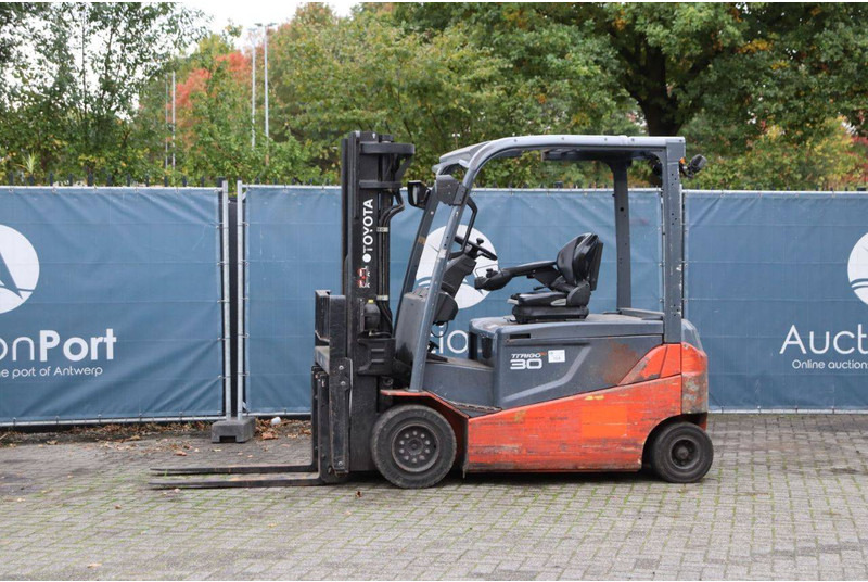 Toyota 8FBMT30 - Elektrische heftruck: afbeelding 1 Toyota 8FBMT30 - Elektrische heftruck: afbeelding 1