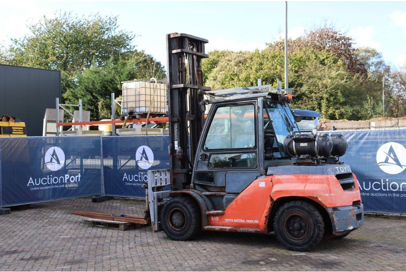 Toyota 8FG70N - LPG heftruck: afbeelding 4 Toyota 8FG70N - LPG heftruck: afbeelding 4
