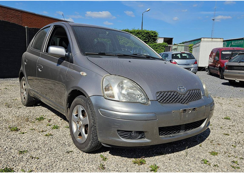 Toyota Yaris (I - update) 1.0 16v VVT-i - Sedan: afbeelding 2 Toyota Yaris (I - update) 1.0 16v VVT-i - Sedan: afbeelding 2