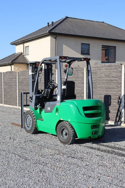 Yanmar FD30 - Diesel heftruck: afbeelding 3 Yanmar FD30 - Diesel heftruck: afbeelding 3